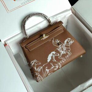 Classic Hermes Bag: A Stylish and Versatile Choice for Elegance